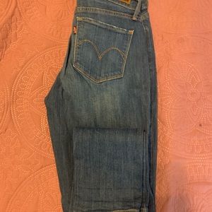 Levi jeans